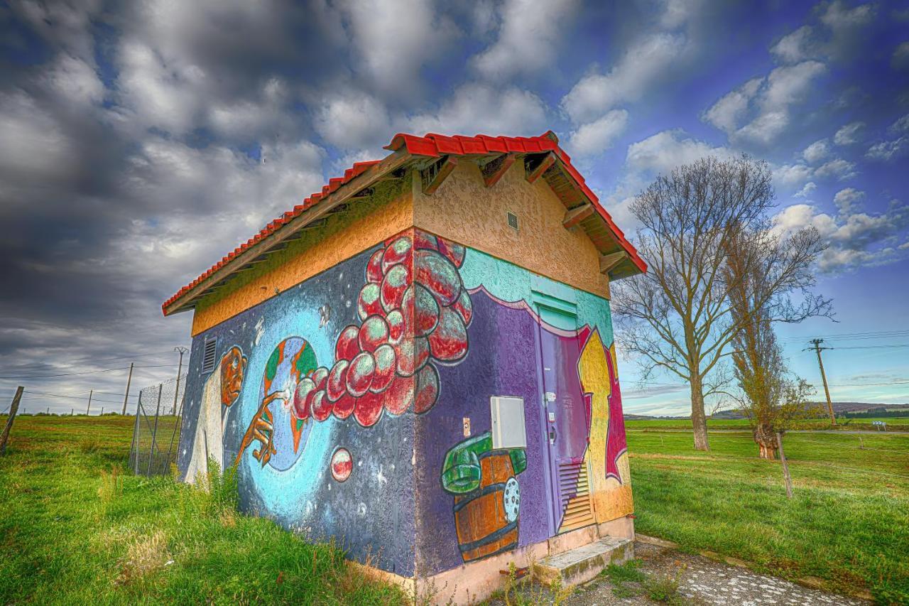 Condrieu Comme A La Maison Exterior photo